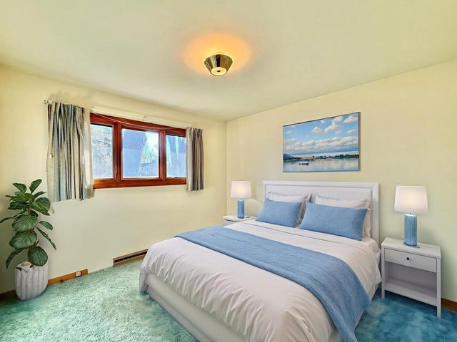 442 Oakland LANE, Elkhorn, WI 53121