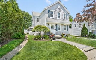 19 Park Ave, Caldwell Boro Twp., NJ 07006