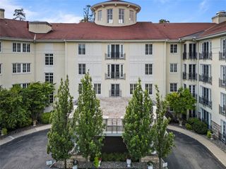 421 Trump Park, Shrub Oak, NY 10588