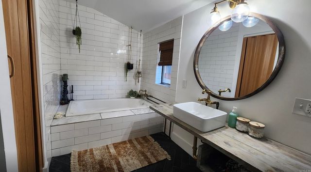 8909 Berry Patch Lane, Roland, AR 72135