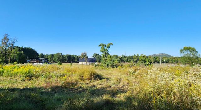 8909 Berry Patch Lane, Roland, AR 72135