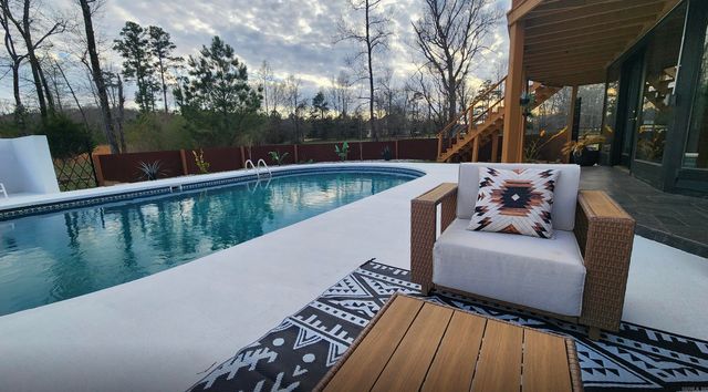 8909 Berry Patch Lane, Roland, AR 72135