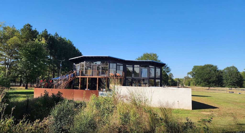 8909 Berry Patch Lane, Roland, AR 72135