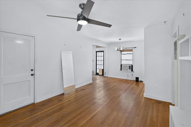 5701 Link Ave, Austin, TX 78752