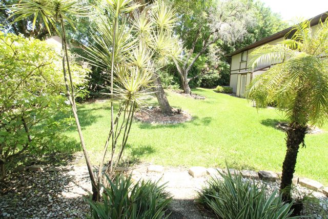 9342 S Belfort Circle 214, Tamarac, FL 33321