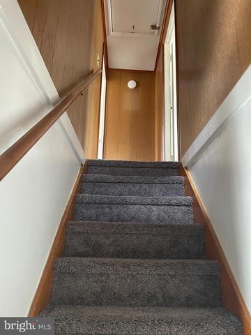 708 E CHESTNUT AVE, Vineland, NJ 08360