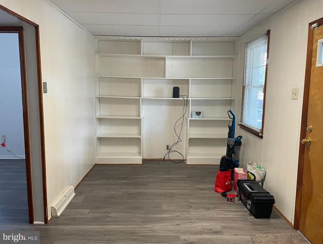 708 E CHESTNUT AVE, Vineland, NJ 08360