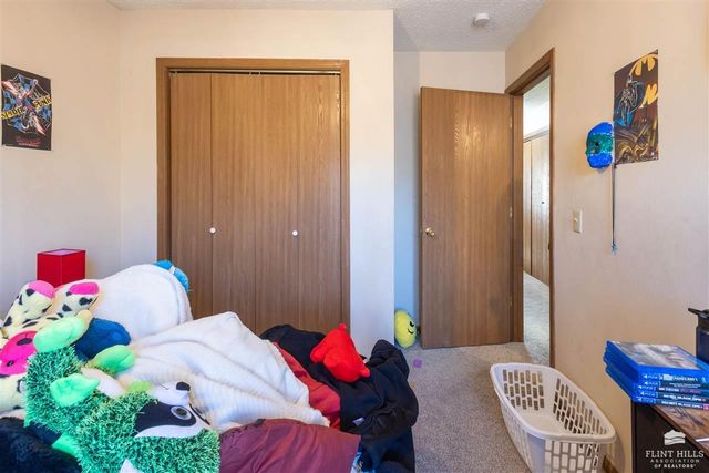 2556 Candle Crest Cir., Manhattan, KS 66503