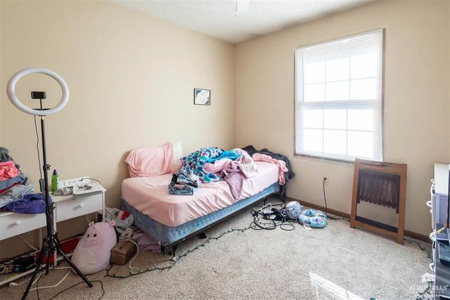 2556 Candle Crest Cir., Manhattan, KS 66503