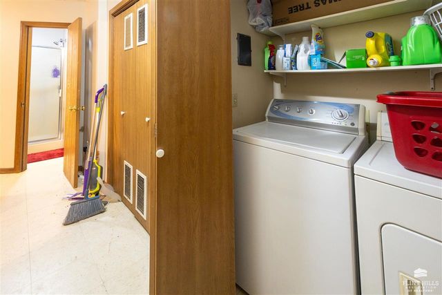 2556 Candle Crest Cir., Manhattan, KS 66503