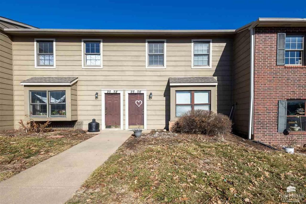 2556 Candle Crest Cir., Manhattan, KS 66503