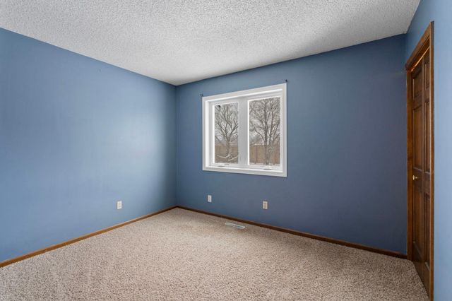 1595 W Wayzata Boulevard F, Long Lake, MN 55356