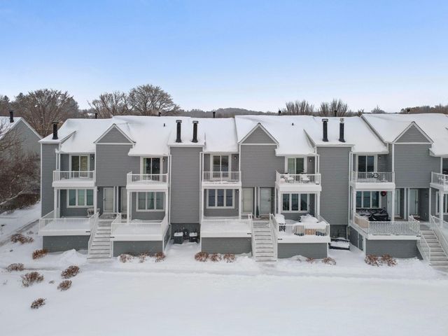 1595 W Wayzata Boulevard F, Long Lake, MN 55356