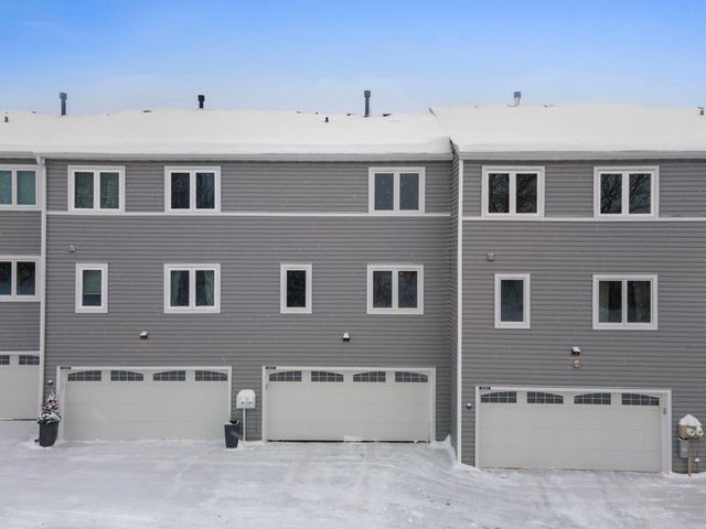 1595 W Wayzata Boulevard F, Long Lake, MN 55356