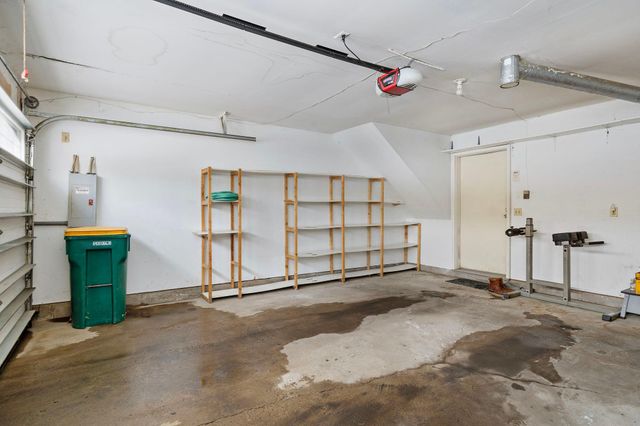 1595 W Wayzata Boulevard F, Long Lake, MN 55356