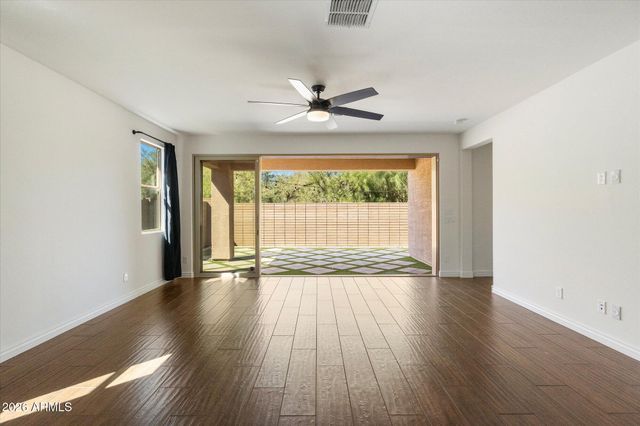 5622 S 28TH Street, Phoenix, AZ 85040
