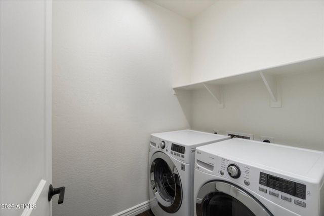 5622 S 28TH Street, Phoenix, AZ 85040