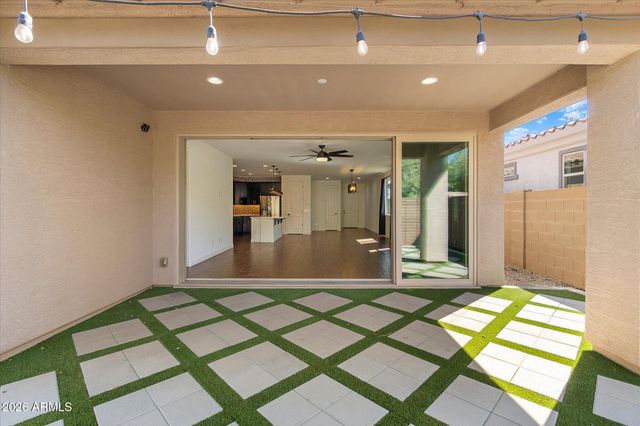5622 S 28TH Street, Phoenix, AZ 85040