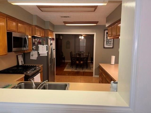 1909 11th Avenue, La Marque, TX 77568
