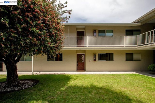 339 Broadway 116, Alameda, CA 94501