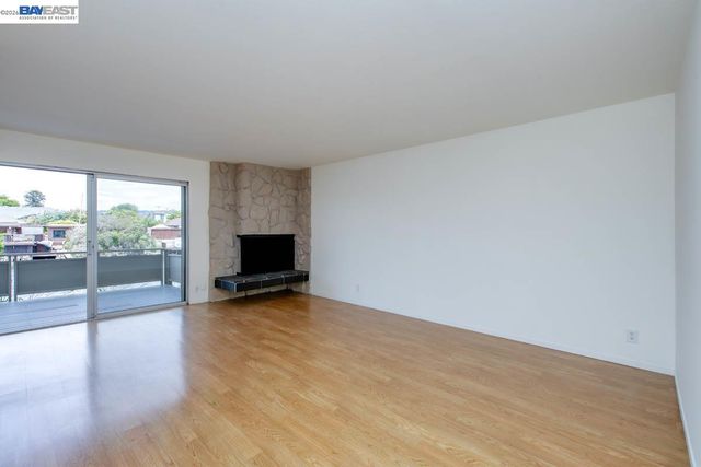 339 Broadway 116, Alameda, CA 94501