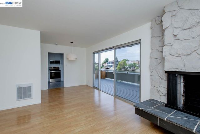 339 Broadway 116, Alameda, CA 94501