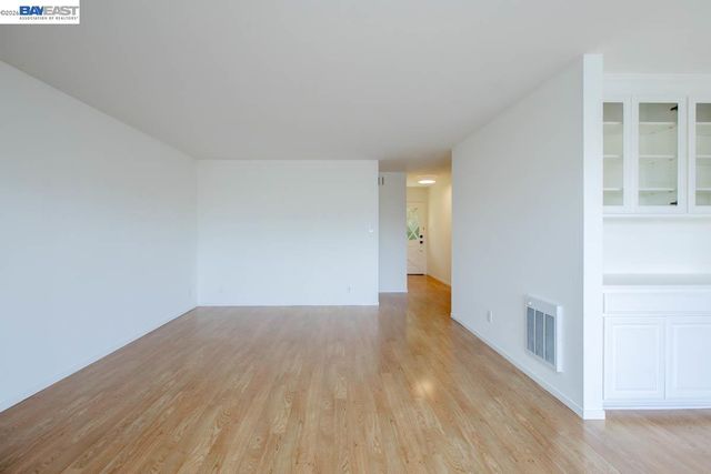 339 Broadway 116, Alameda, CA 94501