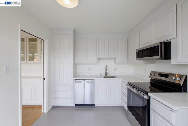 339 Broadway 116, Alameda, CA 94501