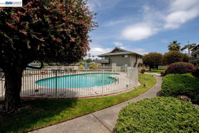 339 Broadway 116, Alameda, CA 94501