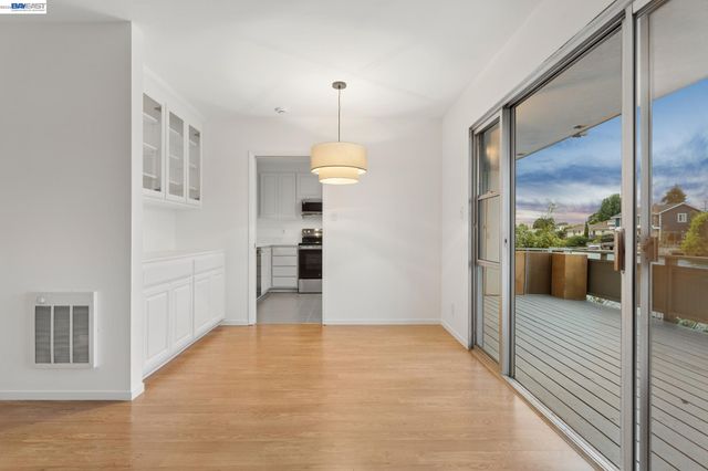339 Broadway 116, Alameda, CA 94501