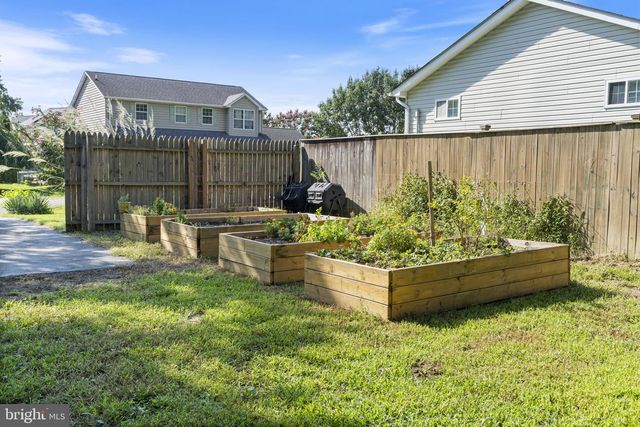 17320 POTOMAC SANDS DR, Piney Point, MD 20674