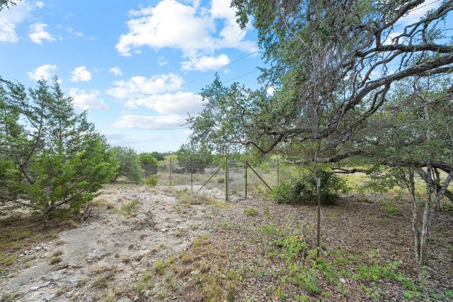 700 Rolling Hills DR, Wimberley, TX 78676