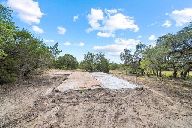700 Rolling Hills DR, Wimberley, TX 78676