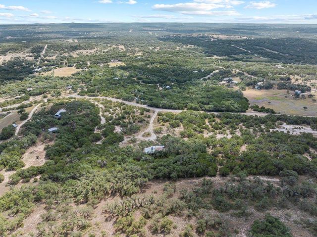 700 Rolling Hills DR, Wimberley, TX 78676