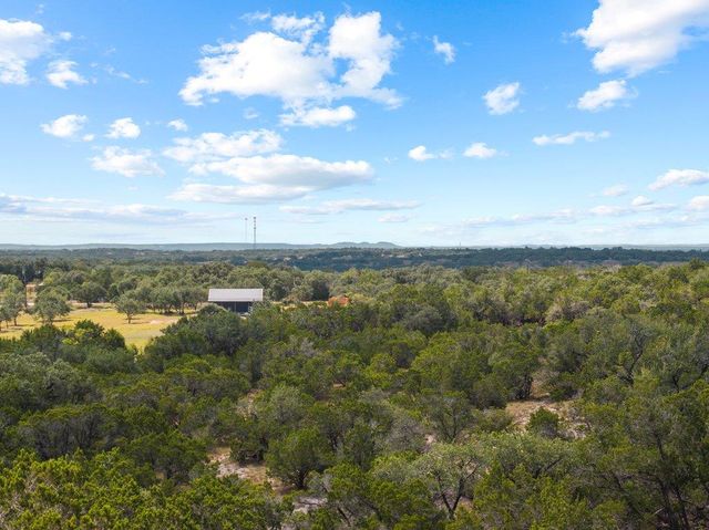 700 Rolling Hills DR, Wimberley, TX 78676