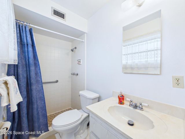 2939 Chipper Drive NE, Palm Bay, FL 32905