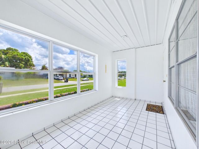2939 Chipper Drive NE, Palm Bay, FL 32905