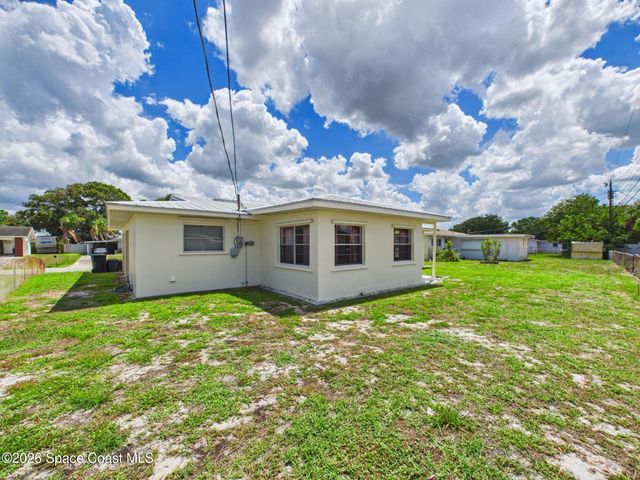 2939 Chipper Drive NE, Palm Bay, FL 32905