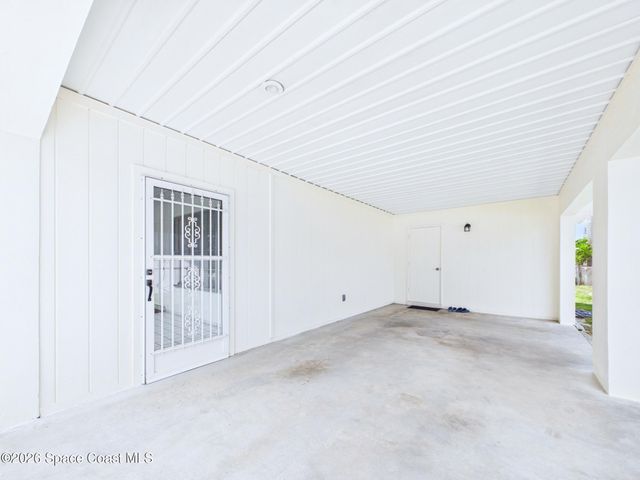 2939 Chipper Drive NE, Palm Bay, FL 32905