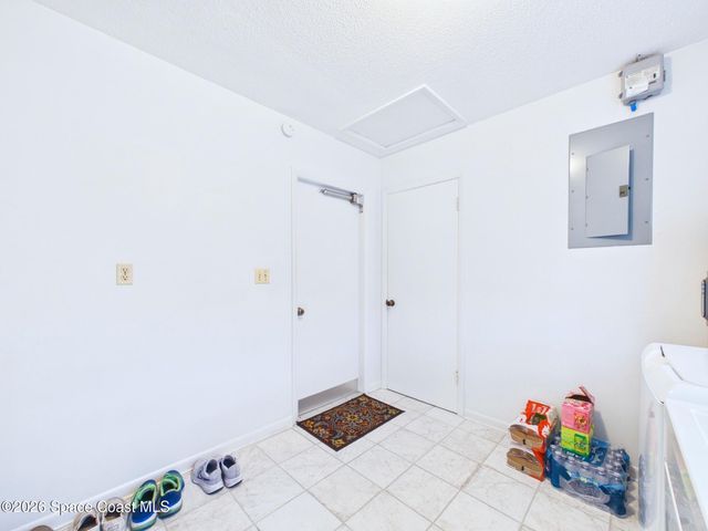 2939 Chipper Drive NE, Palm Bay, FL 32905