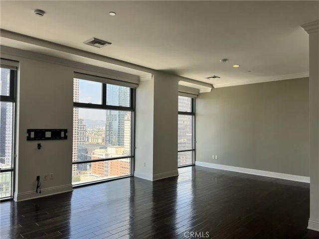 801 S Grand 2204, Los Angeles, CA 90017