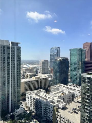 801 S Grand 2204, Los Angeles, CA 90017