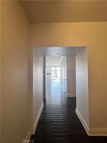 801 S Grand 2204, Los Angeles, CA 90017