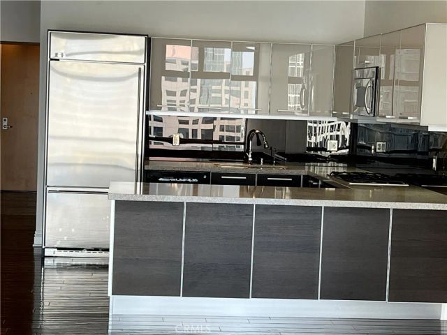 801 S Grand 2204, Los Angeles, CA 90017