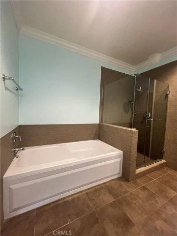 801 S Grand 2204, Los Angeles, CA 90017