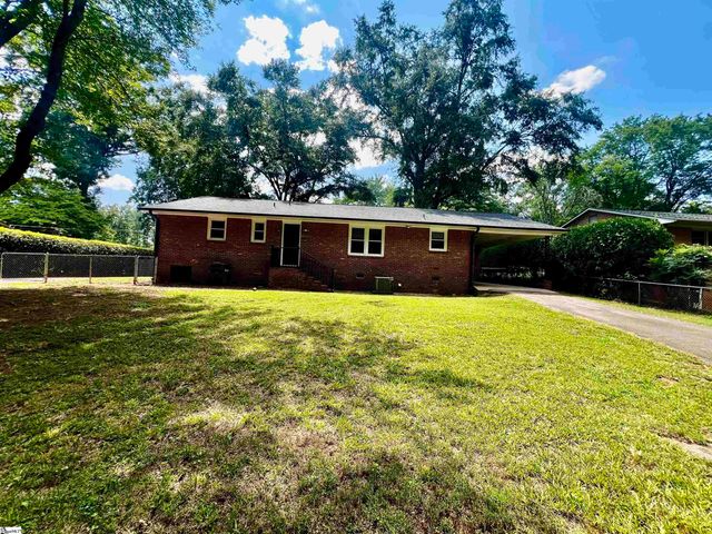 141 Russell Street, Spartanburg, SC 29307