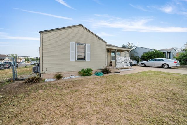 2004 N Monticello St, Big Spring, TX 79720