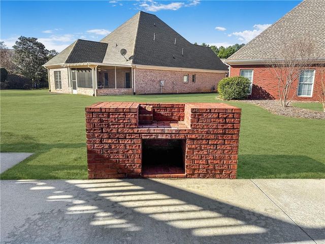 1773 Glenwood Way, Snellville, GA 30078