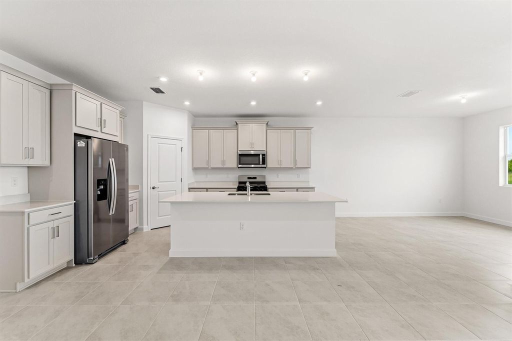 10993 SW Orana Drive, Port St. Lucie, FL 34987
