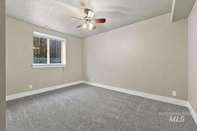 6422 W Everett St, Boise, ID 83704